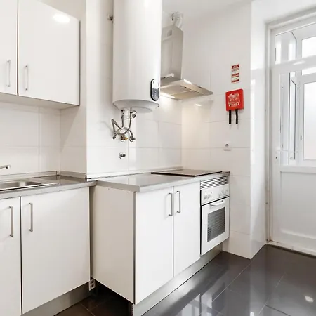 Arroios - Third Floor Гостевой дом